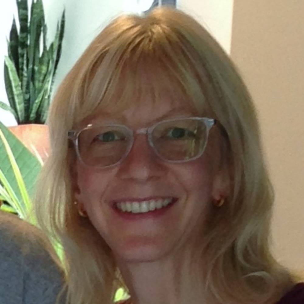 Meet your Posher, Carolyn